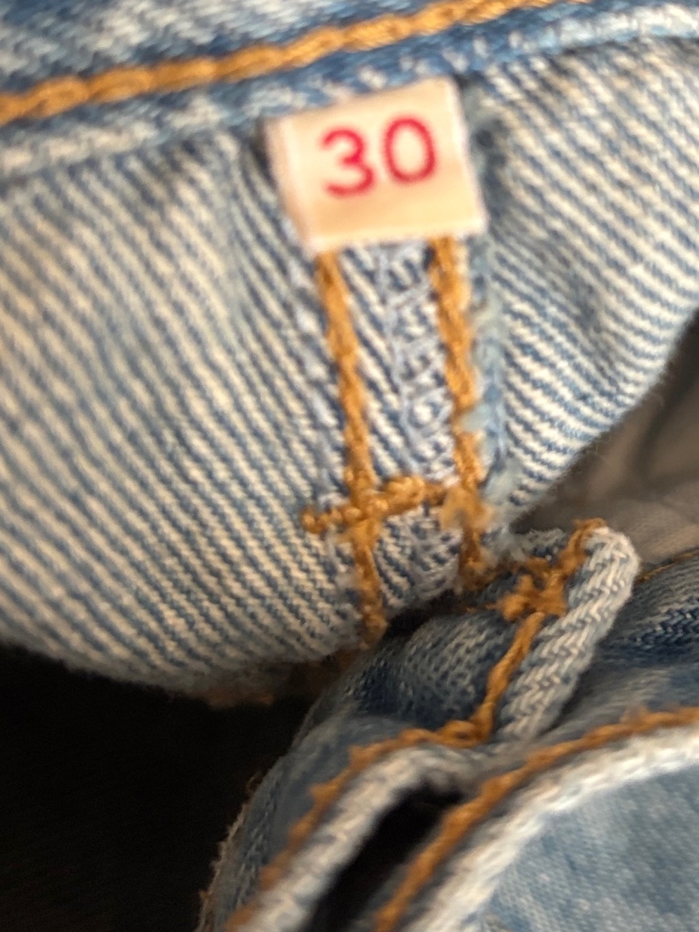Levi’s Premium Denim Mini Skirt Women’s Size 30 Button Fly A-Line Light Wash - Picture 6 of 6